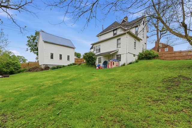 515 Morton Ave, City Of But Se, PA 16001