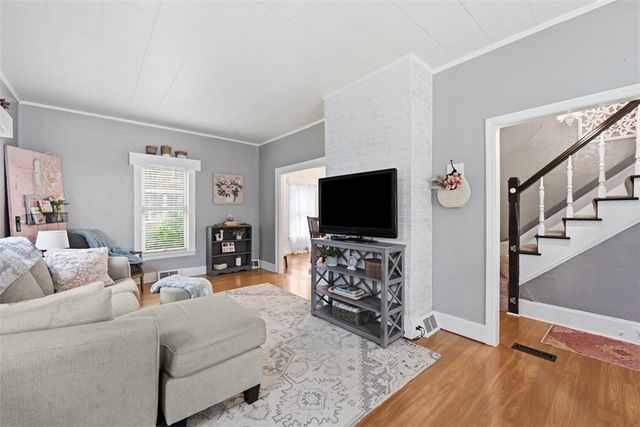 515 Morton Ave, City Of But Se, PA 16001