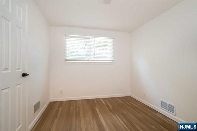 26 Garret Place, Glen Rock, NJ 07452