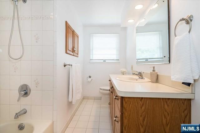 26 Garret Place, Glen Rock, NJ 07452