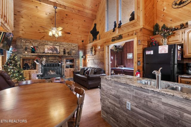 1518 Ridgecrest Drive, Sevierville, TN 37876