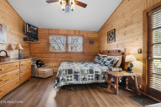 1518 Ridgecrest Drive, Sevierville, TN 37876