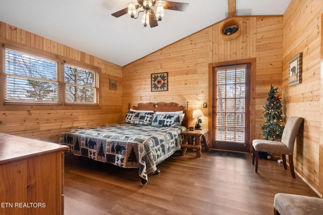 1518 Ridgecrest Drive, Sevierville, TN 37876