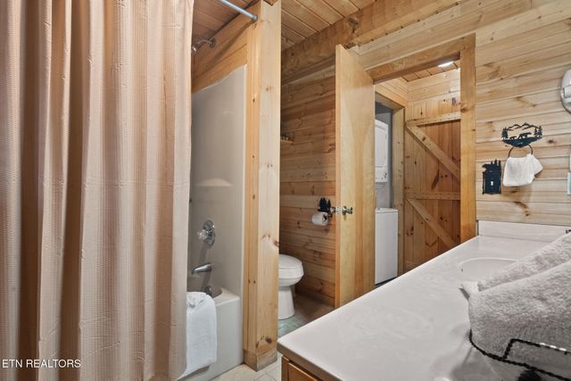 1518 Ridgecrest Drive, Sevierville, TN 37876