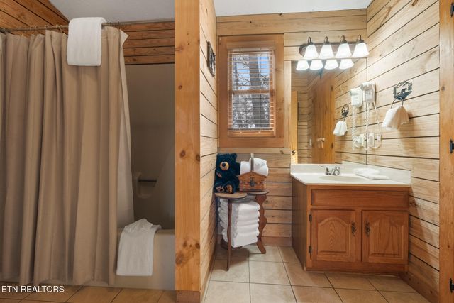 1518 Ridgecrest Drive, Sevierville, TN 37876