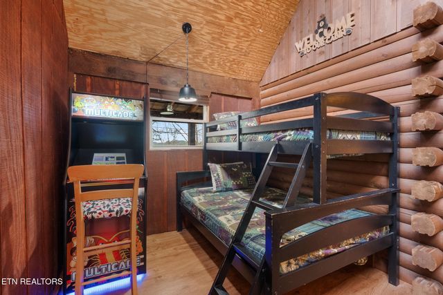 1518 Ridgecrest Drive, Sevierville, TN 37876