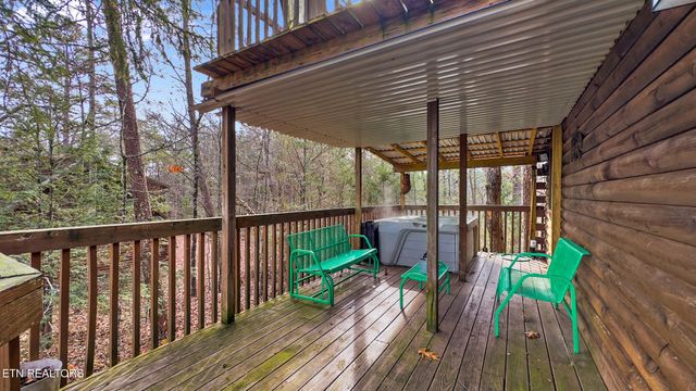 1518 Ridgecrest Drive, Sevierville, TN 37876