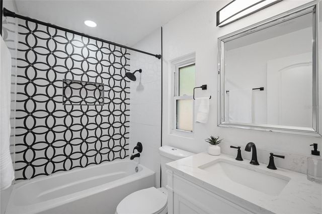 5115 16TH STREET N, St Petersburg, FL 33703