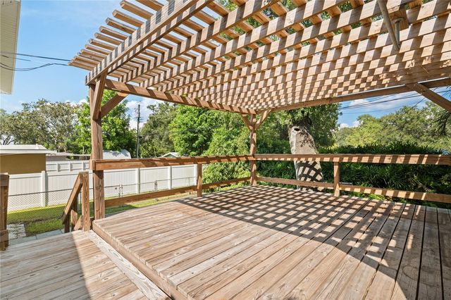 5115 16TH STREET N, St Petersburg, FL 33703