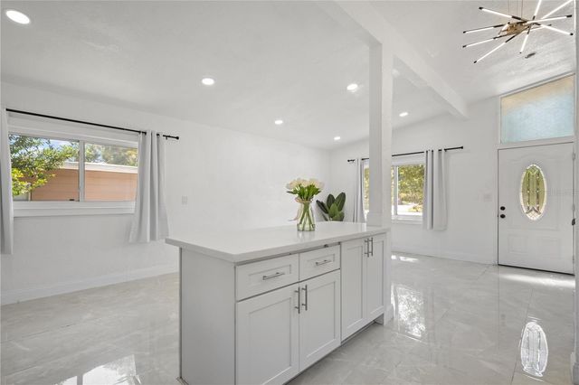 5115 16TH STREET N, St Petersburg, FL 33703