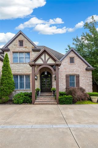 2567 N Firewood Drive, Fayetteville, AR 72703