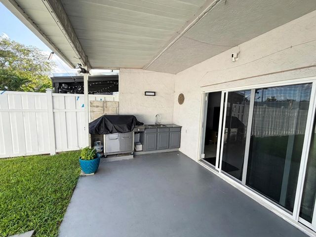 9054 NW 35TH Place, Sunrise, FL 33351