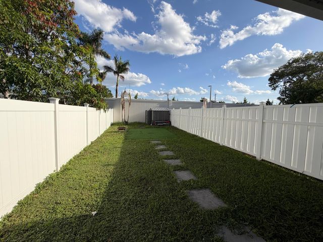 9054 NW 35TH Place, Sunrise, FL 33351