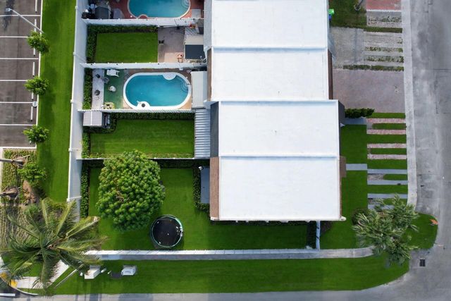 9054 NW 35TH Place, Sunrise, FL 33351