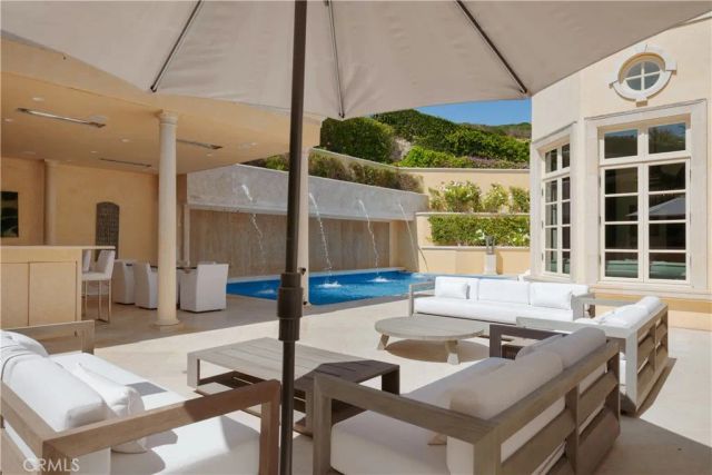 145 Irvine Cove Court, Laguna Beach, CA 92651