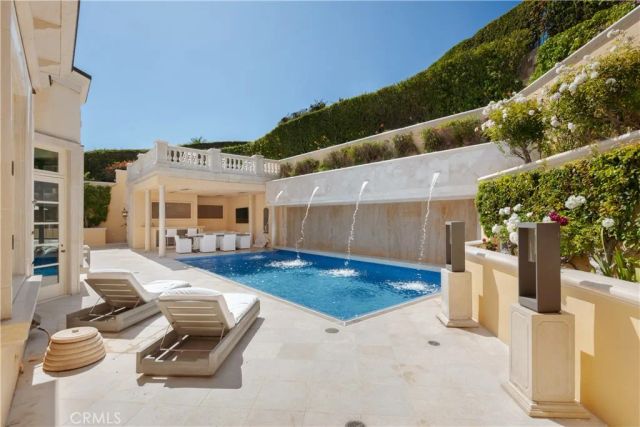 145 Irvine Cove Court, Laguna Beach, CA 92651