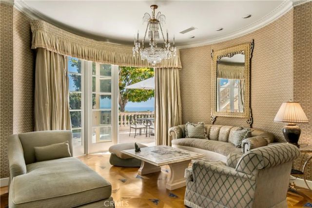 145 Irvine Cove Court, Laguna Beach, CA 92651
