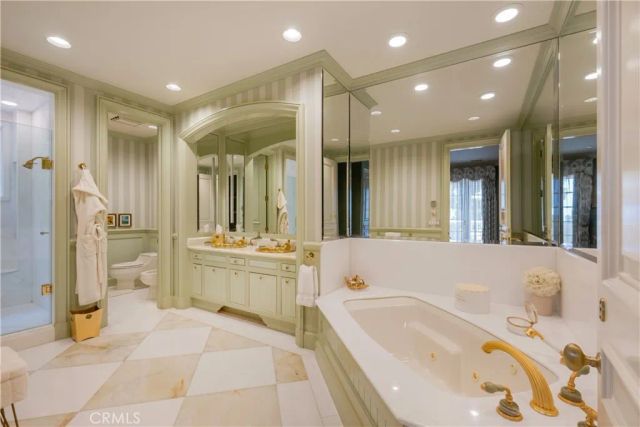 145 Irvine Cove Court, Laguna Beach, CA 92651