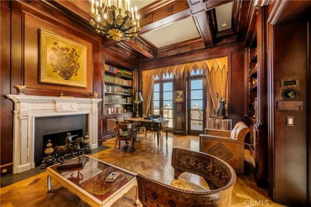 145 Irvine Cove Court, Laguna Beach, CA 92651