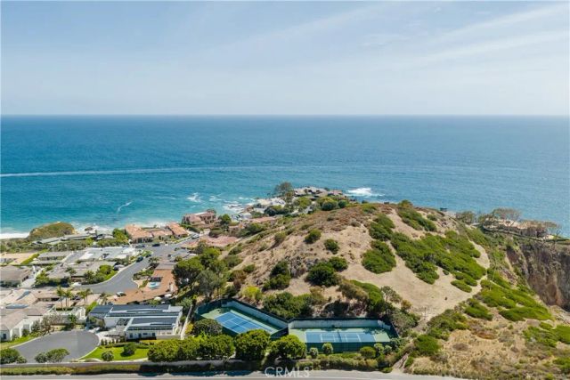 145 Irvine Cove Court, Laguna Beach, CA 92651