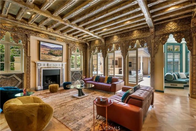 145 Irvine Cove Court, Laguna Beach, CA 92651
