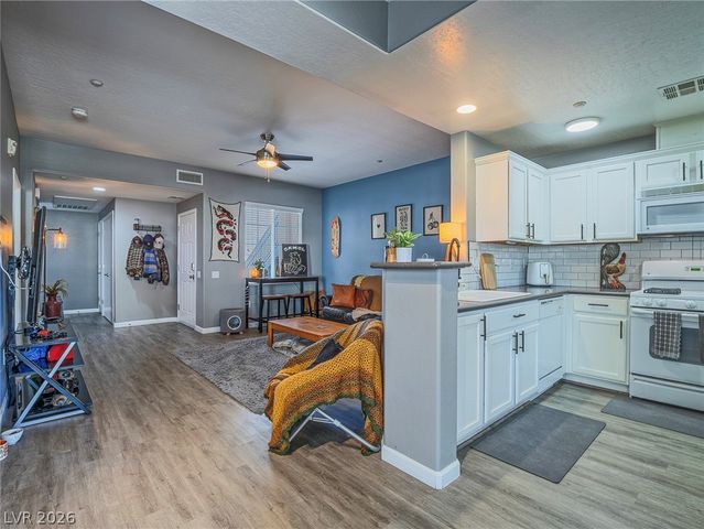 4720 Apulia Drive 103, North Las Vegas, NV 89084