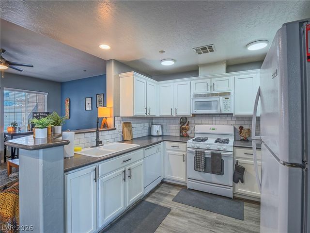 4720 Apulia Drive 103, North Las Vegas, NV 89084