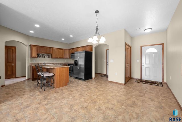 125 Emmett Trl Trail, Harrisburg, SD 57032