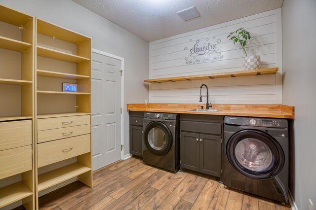 19545 Elgin Street NW, Elk River, MN 55330