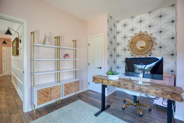 19545 Elgin Street NW, Elk River, MN 55330