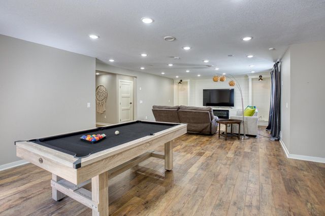 19545 Elgin Street NW, Elk River, MN 55330