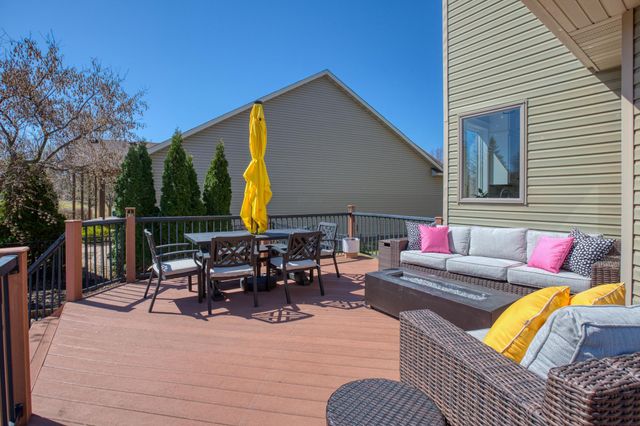 19545 Elgin Street NW, Elk River, MN 55330