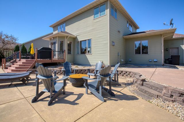 19545 Elgin Street NW, Elk River, MN 55330