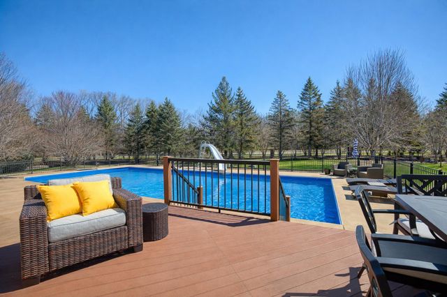 19545 Elgin Street NW, Elk River, MN 55330