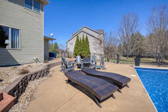 19545 Elgin Street NW, Elk River, MN 55330