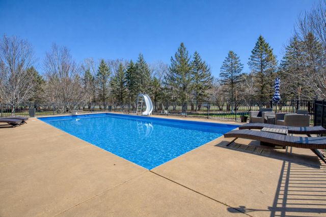 19545 Elgin Street NW, Elk River, MN 55330