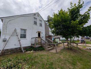 13 Central Avenue, Griswold, CT 06351