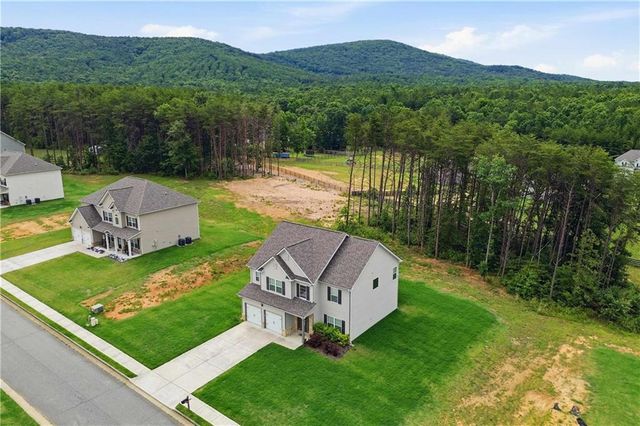 61 Village Circle, Rydal, GA 30171