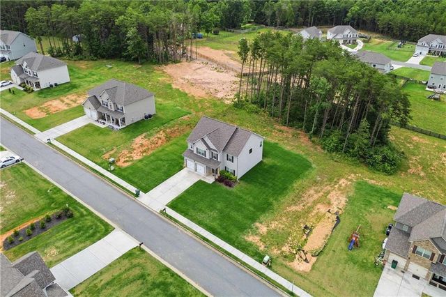 61 Village Circle, Rydal, GA 30171