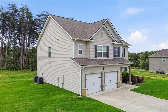61 Village Circle, Rydal, GA 30171