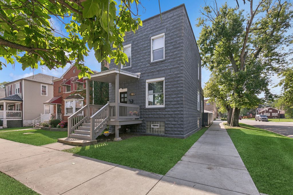 701 E 89th Place, Chicago, IL 60619 — exterior
