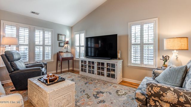 324 S Culverton Road, Winnabow, NC 28479