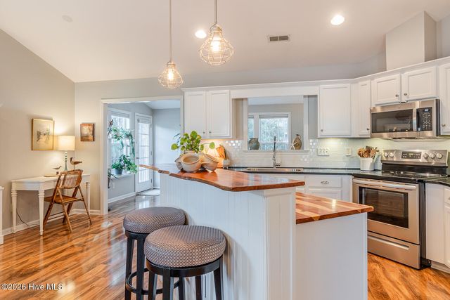 324 S Culverton Road, Winnabow, NC 28479