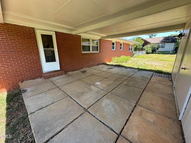 915 Brooks Avenue, Garner, NC 27529