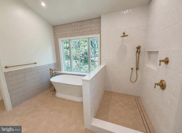 3503 OLD WINDY BUSH RD, New Hope, PA 18938