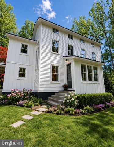3503 OLD WINDY BUSH RD, New Hope, PA 18938