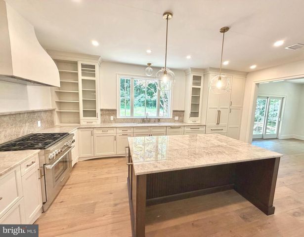 3503 OLD WINDY BUSH RD, New Hope, PA 18938