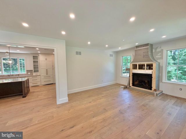 3503 OLD WINDY BUSH RD, New Hope, PA 18938