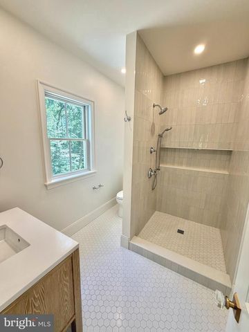3503 OLD WINDY BUSH RD, New Hope, PA 18938