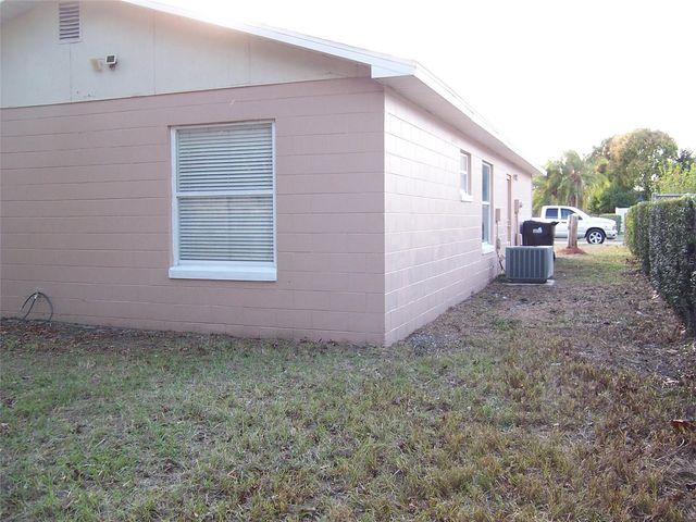 2703 MIDDLE STREET, Orlando, FL 32807